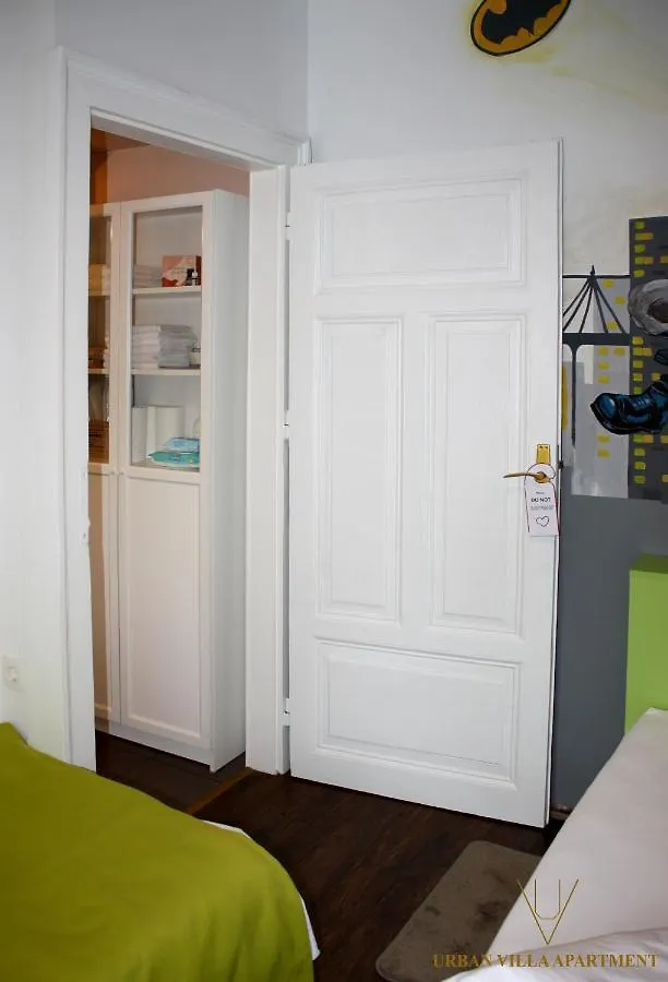 Urban Villa Apartment オパティヤ
