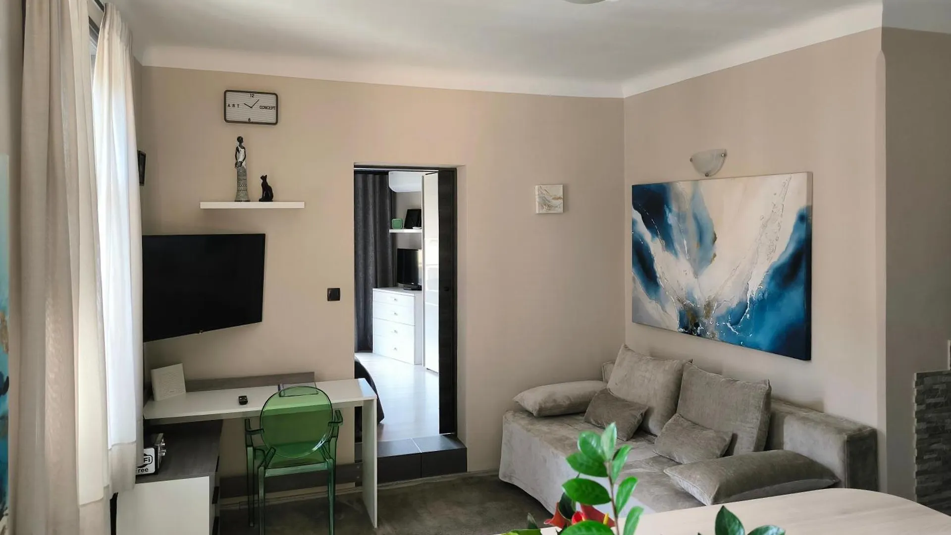Urban Villa Apartment オパティヤ